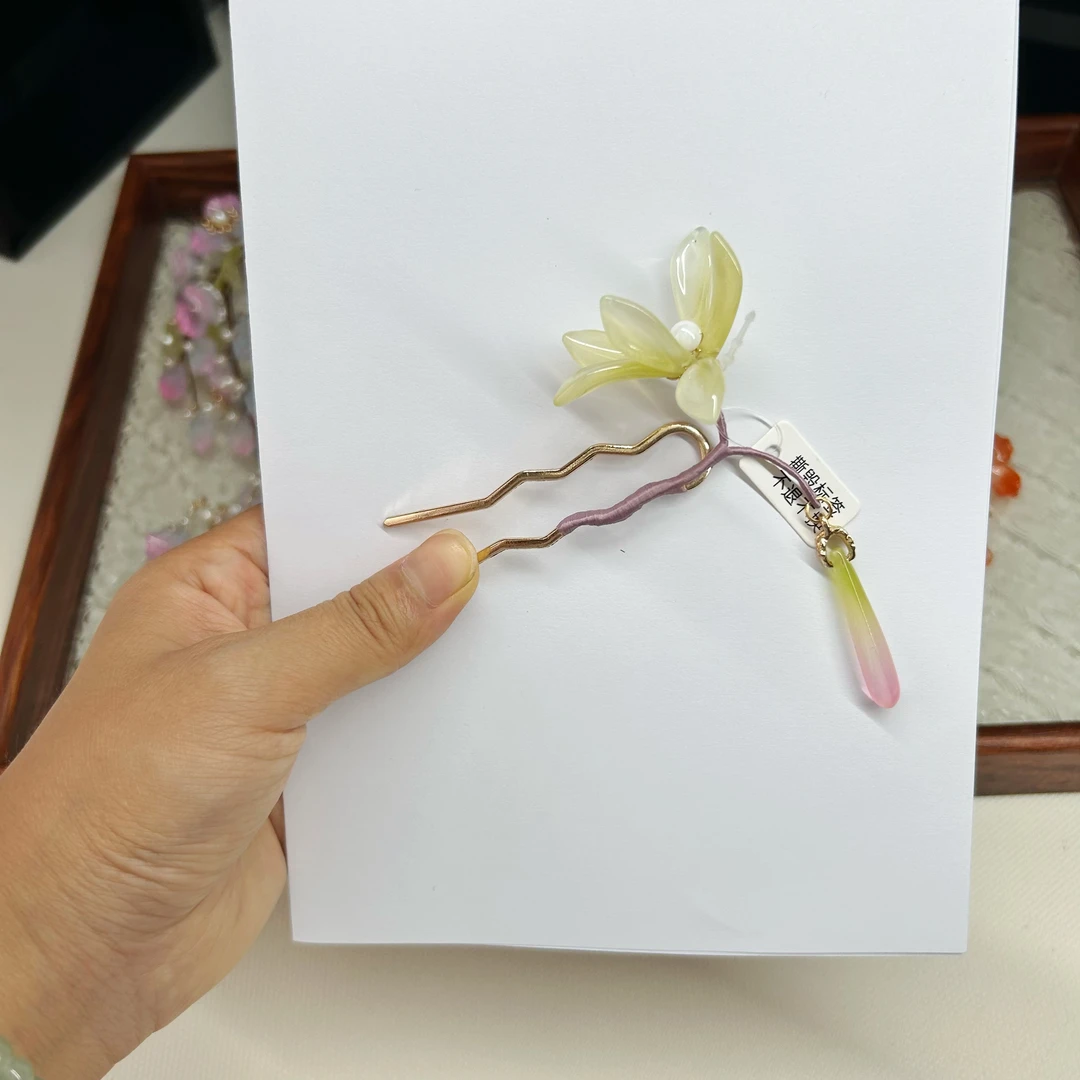 22号绿色琉璃玉兰花小钗
