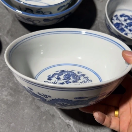 青花7寸双龙戏珠面碗