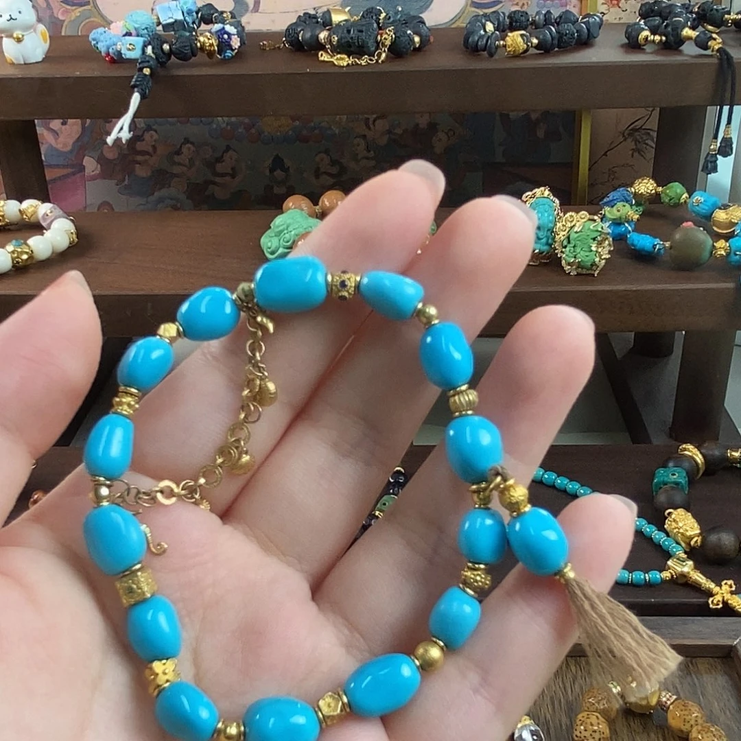 绿松石未镶嵌。糖豆手串