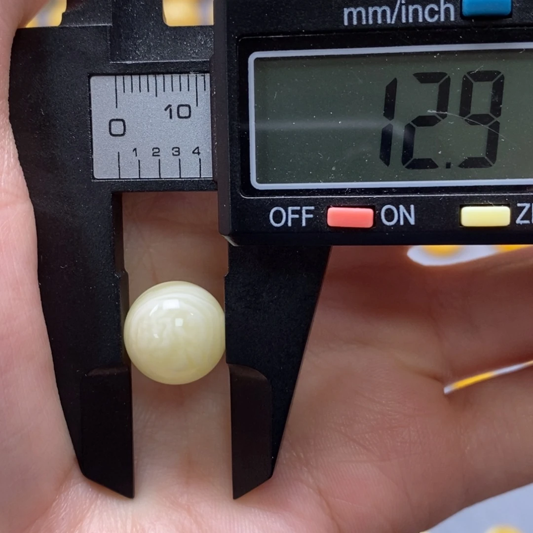 琥珀未镶嵌裸石纯天然