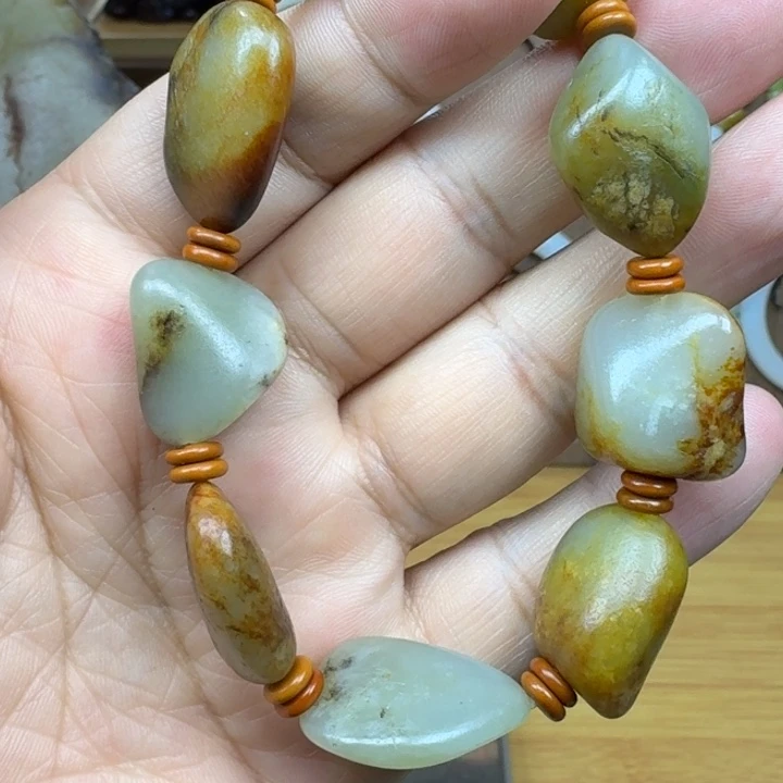 和田玉未镶嵌手串