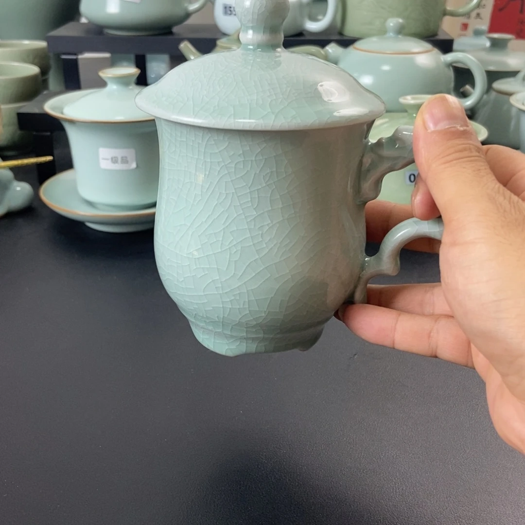 壶一级品粉青釉龙头办公杯