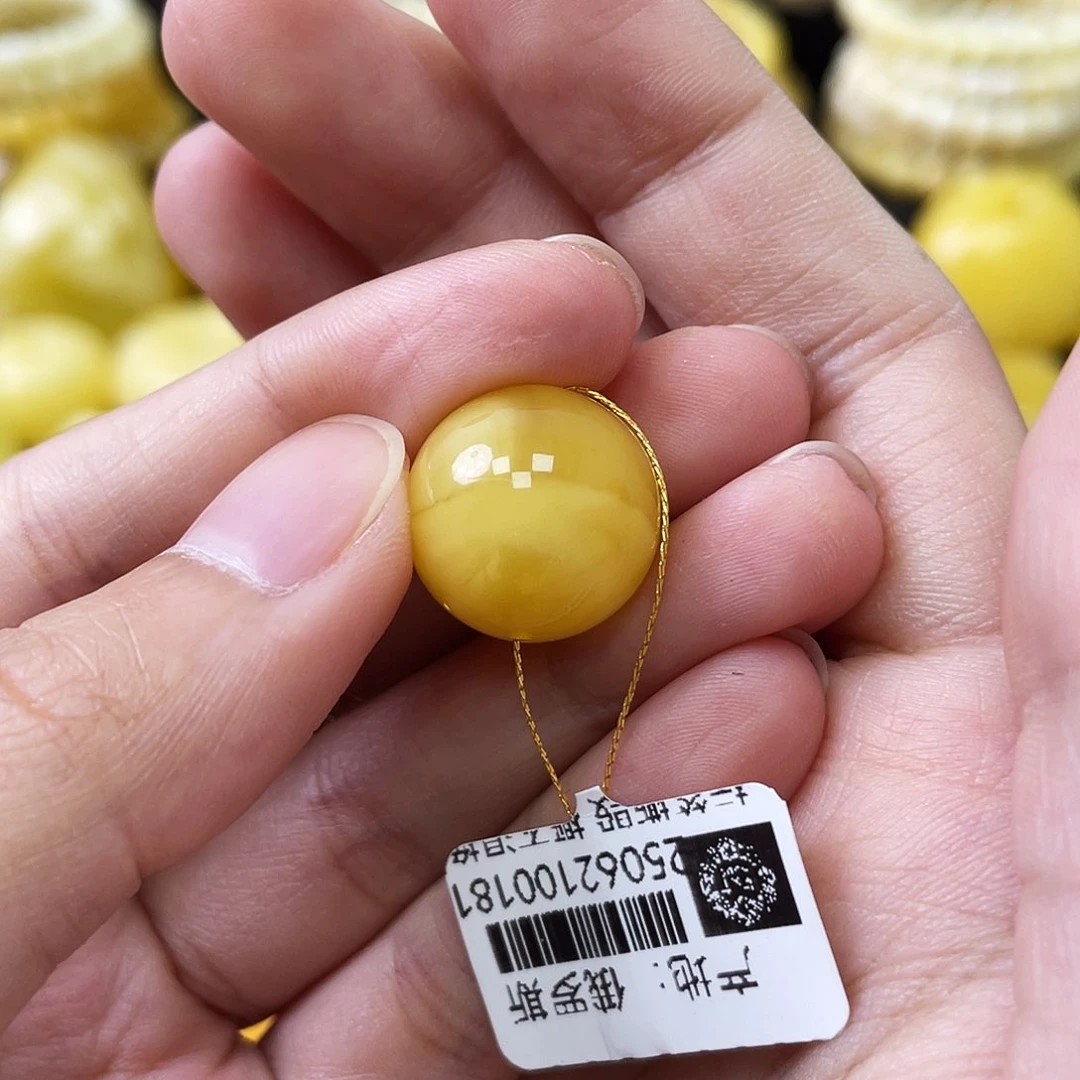 琥珀未镶嵌珠宝奇石15.8mm微瑕