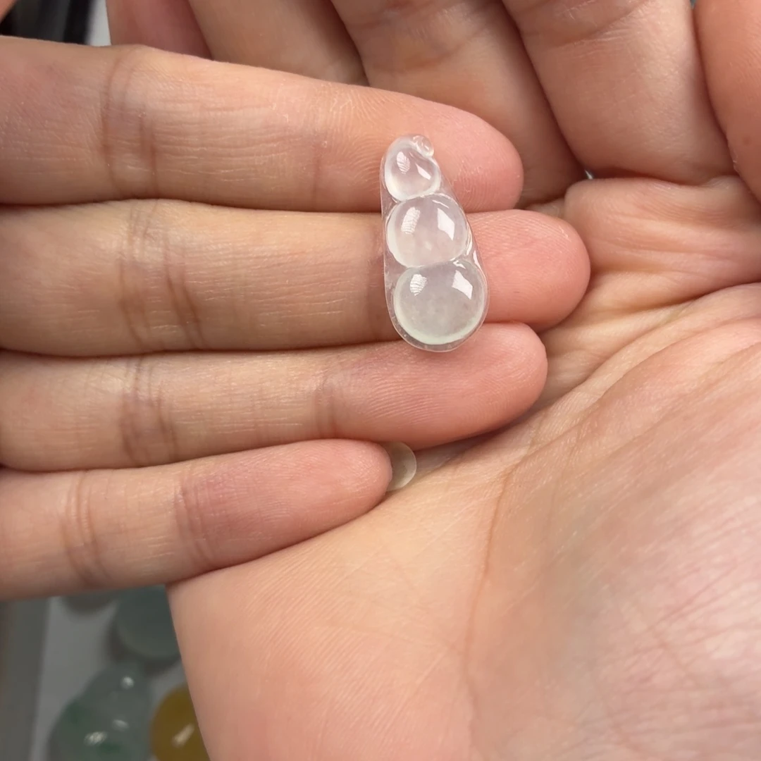 颈饰未镶嵌翡翠白冰豆