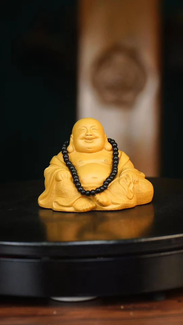 黄弥勒佛（带佛珠） 宜兴紫砂茶宠摆件