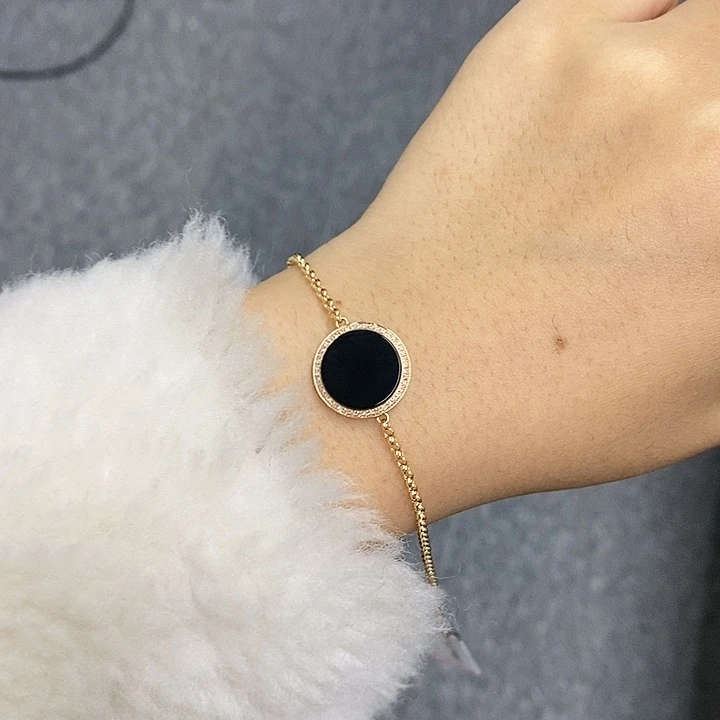 18K金镶嵌手链翡翠圆牌