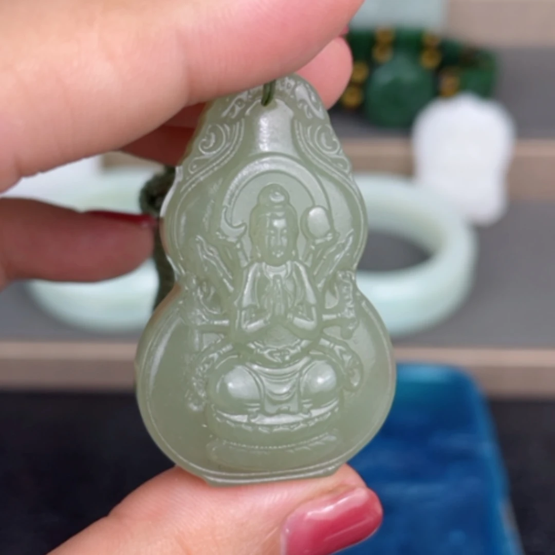 【闪购商品】颈饰未镶嵌和田玉