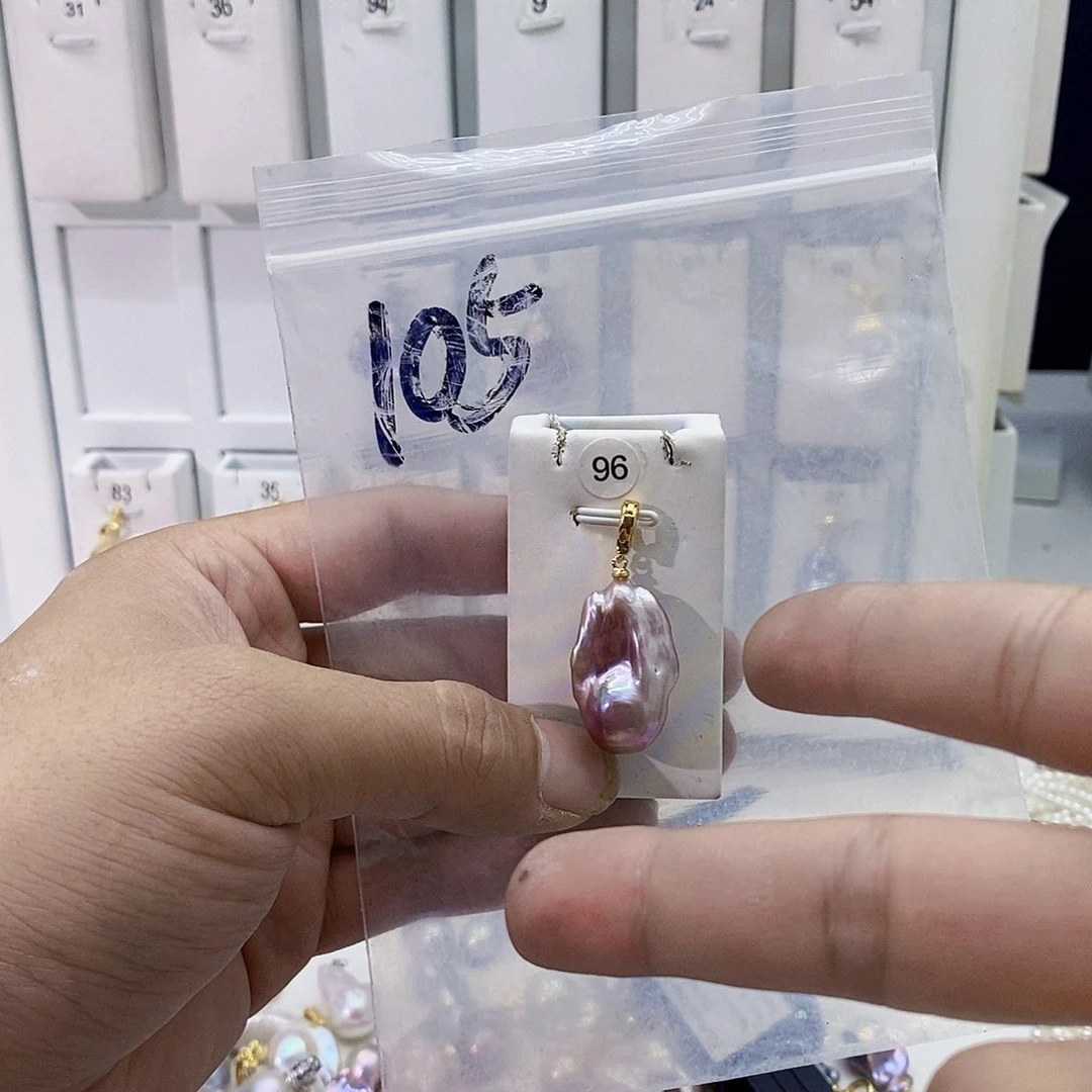 淡水珍珠合金颈饰
