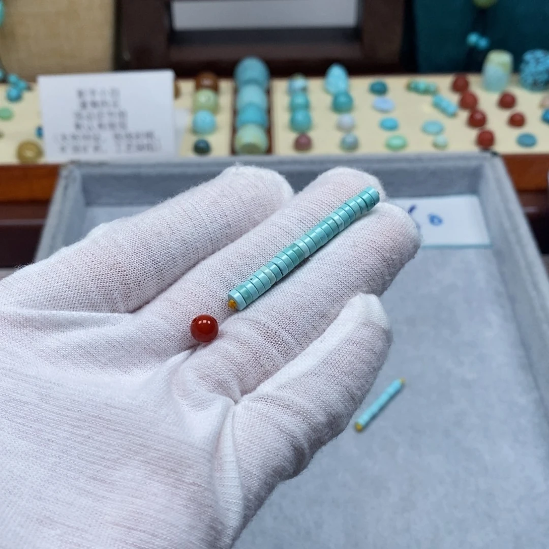 南红玛瑙配饰未镶嵌