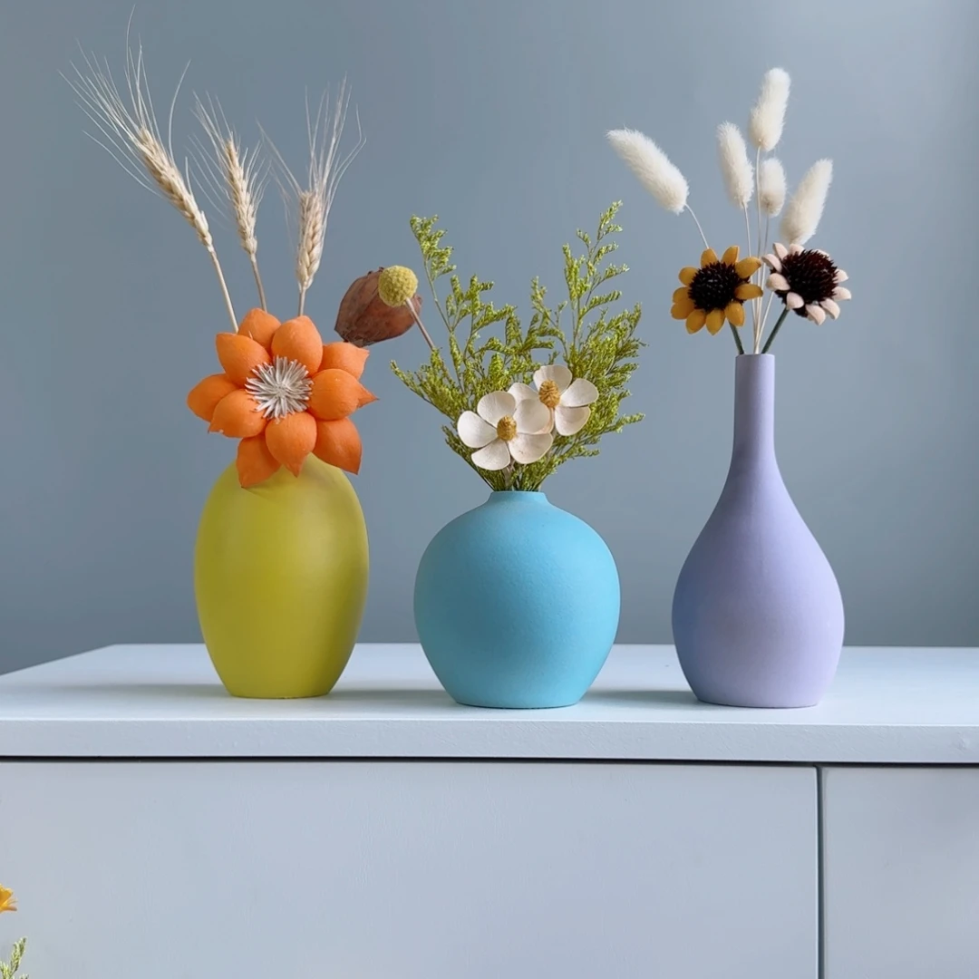 摆件陶瓷小花瓶含花总高约20-30cm