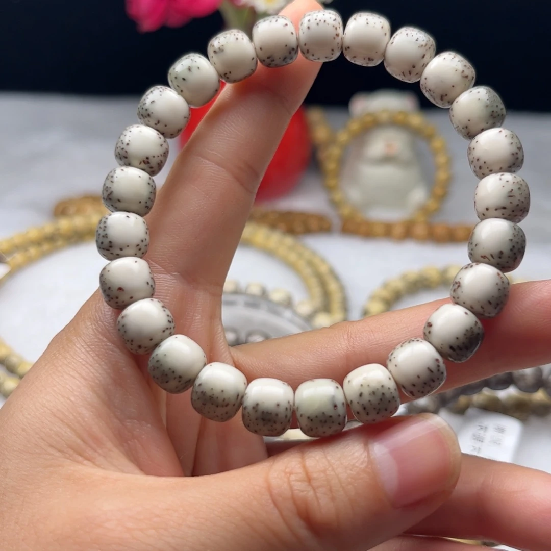 星月菩提吊坠卡9绿包白河豚