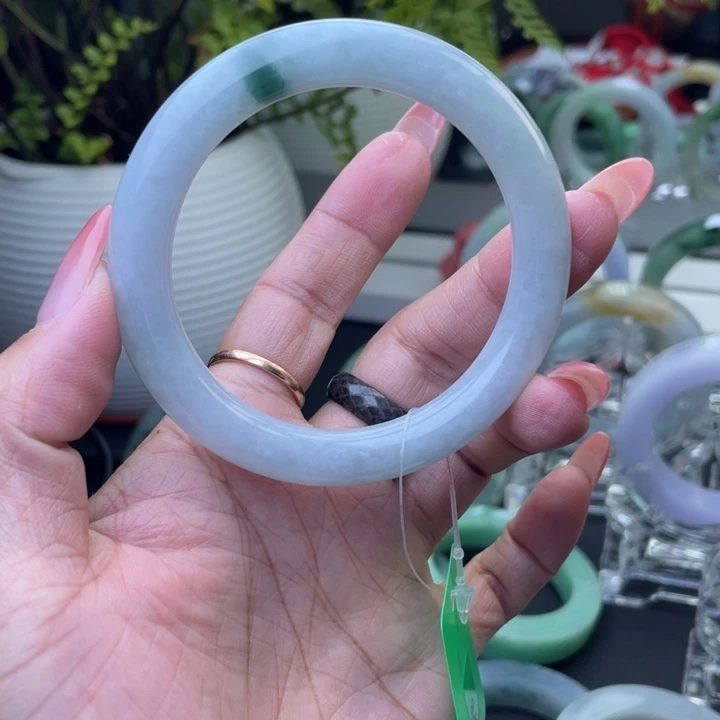 翡翠未镶嵌手链翡翠