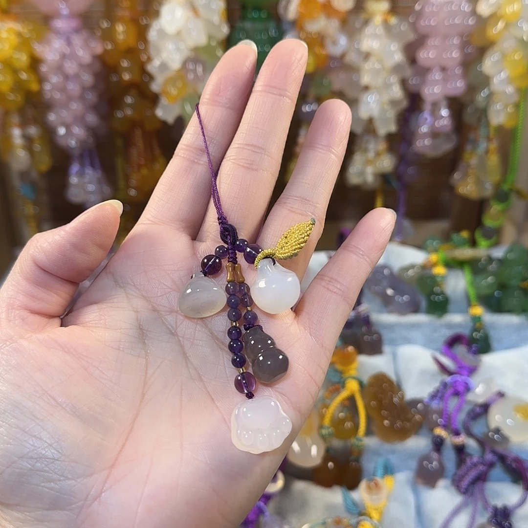 娜***娜玛瑙/玉髓未镶嵌手机挂件