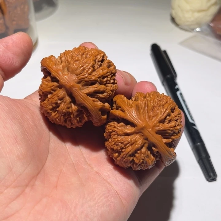 宋***文吊坠文玩核桃狮子头核桃