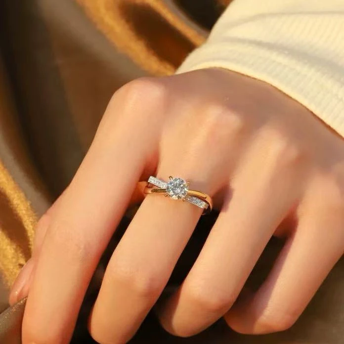 南非甄选【双色四爪】一克拉