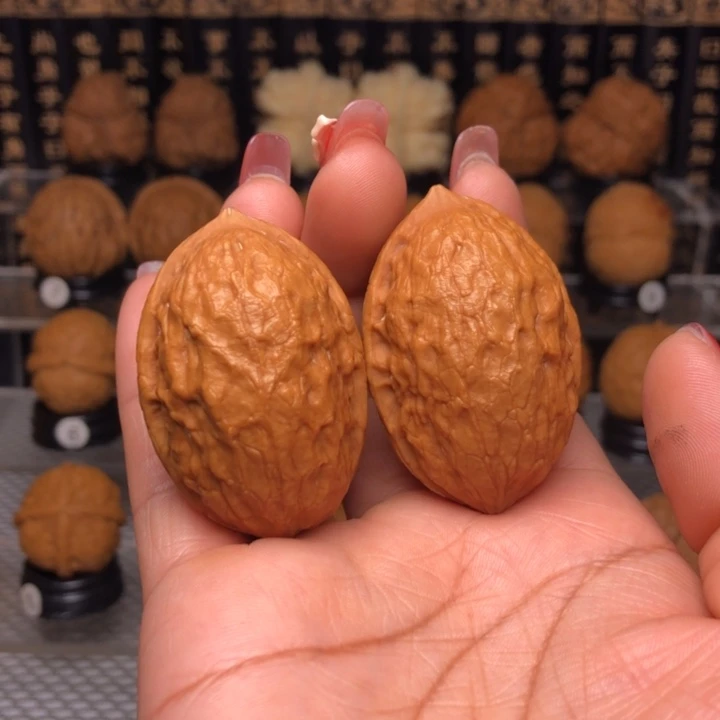橄榄核吊坠42乾坤指