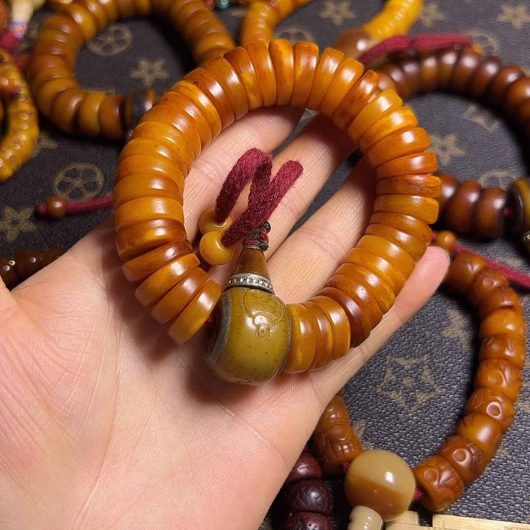 香榧木藏区手串牛骨
