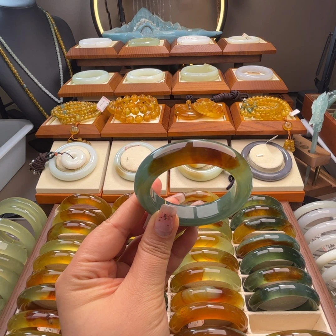 蛇纹石玉未镶嵌53-54