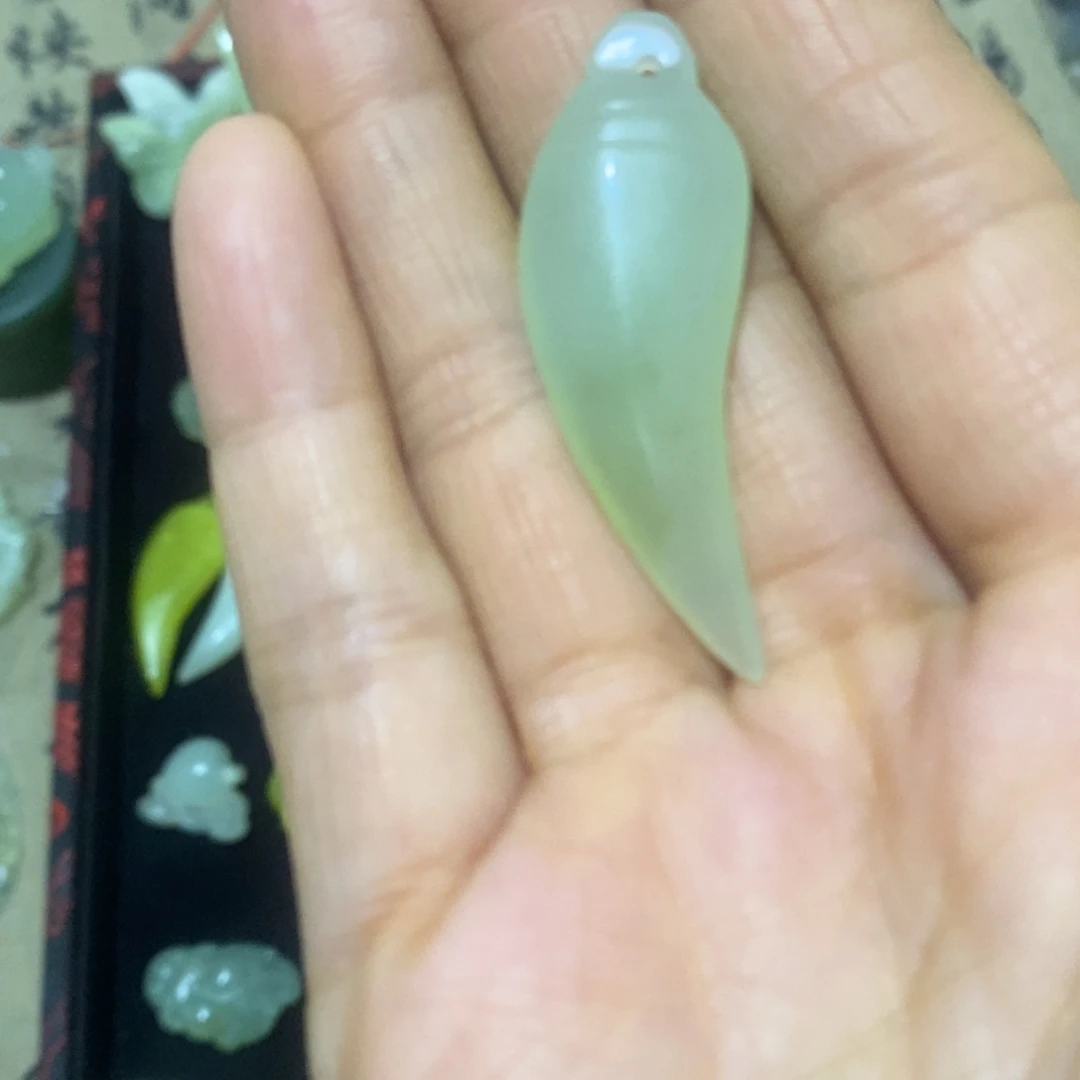 蛇纹石玉未镶嵌天然岫玉