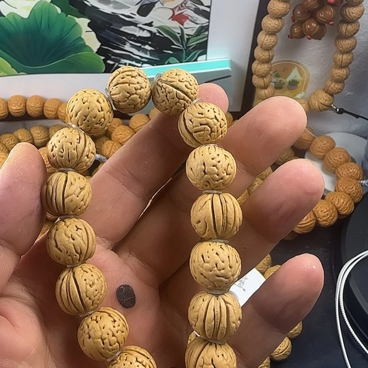 东***东桃核手串对方根据客户更好尴尬哈哈哈