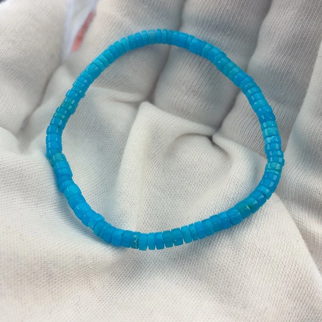 **** 绿松石未镶嵌松石3.4mm