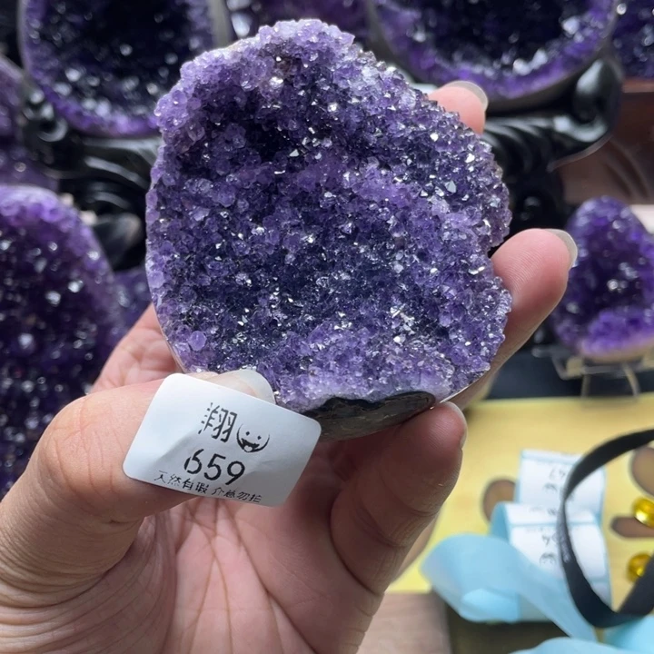 未镶嵌水晶大型摆件（非配饰）