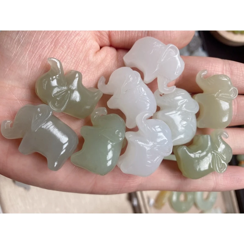 和田玉大象吊坠挂件小提溜 雕刻玉石大象挂件DIY配件（多样性发一）