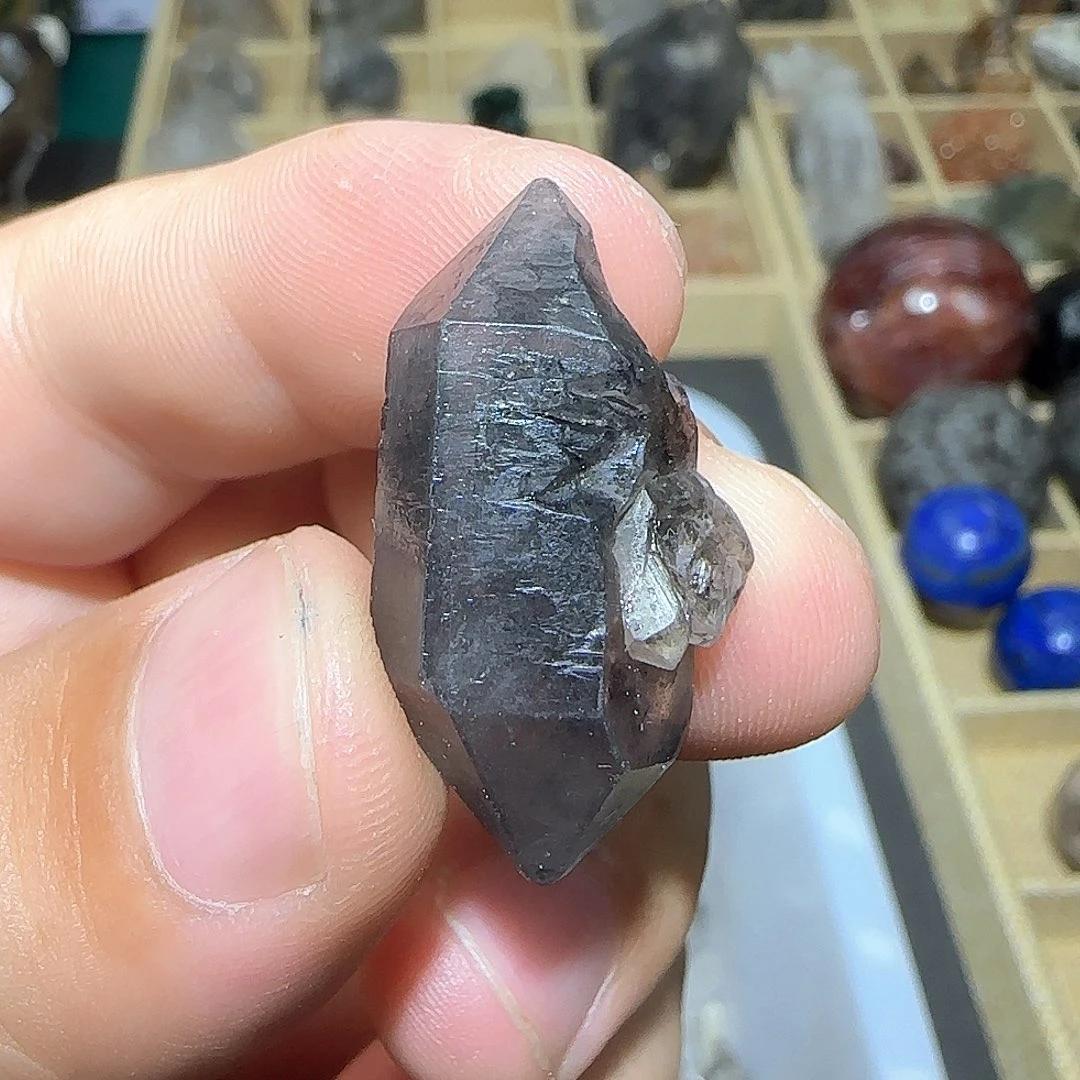 未镶嵌珠宝半成品水晶