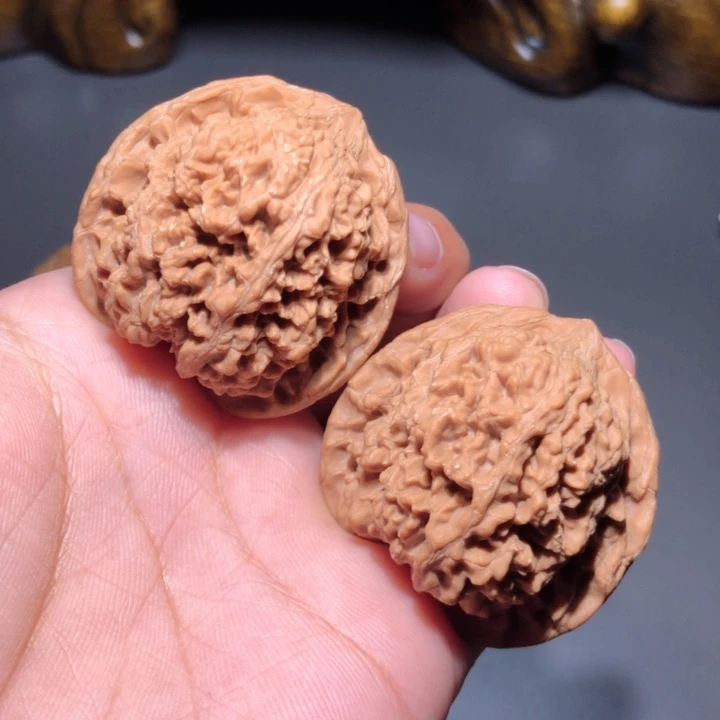 文玩核桃把件未*木40满天星