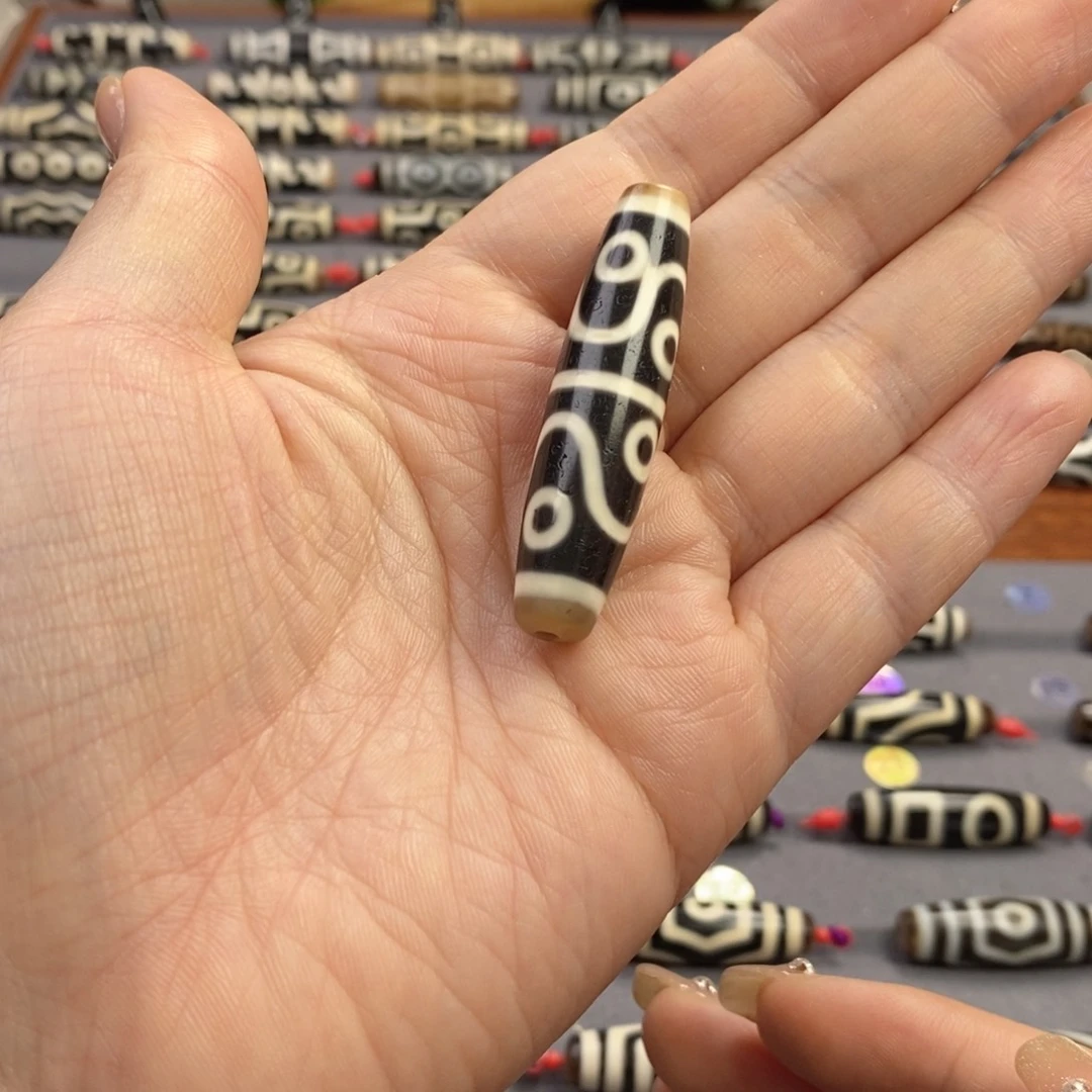 玛瑙/玉髓颈饰未镶嵌水*人