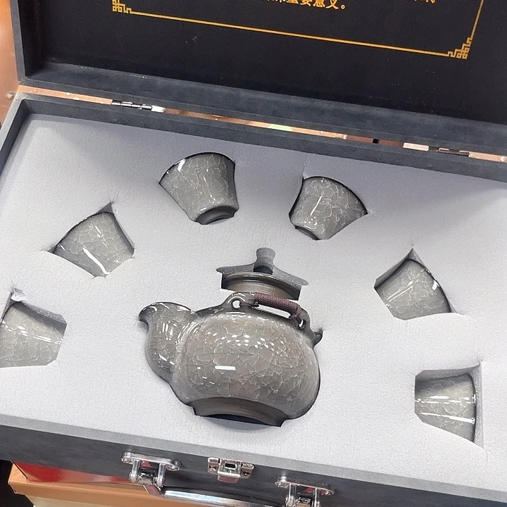 孤品茶具套装等。
