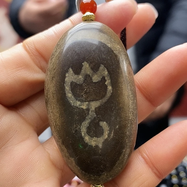 玛瑙/玉髓合金颈饰