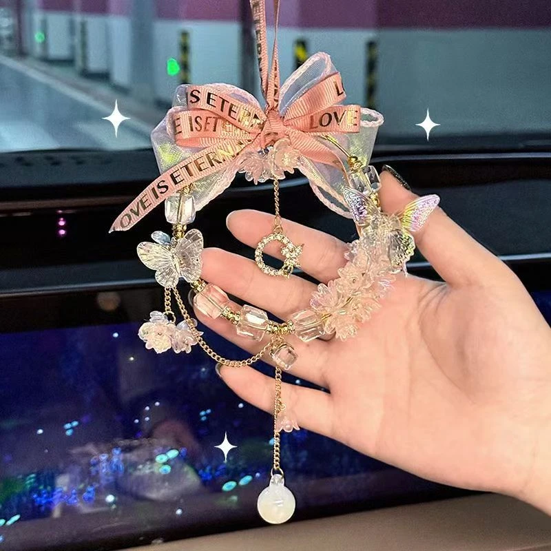 创意蝴蝶汽车挂件女生装饰高级感女神车内后视镜吊坠时尚车载挂饰