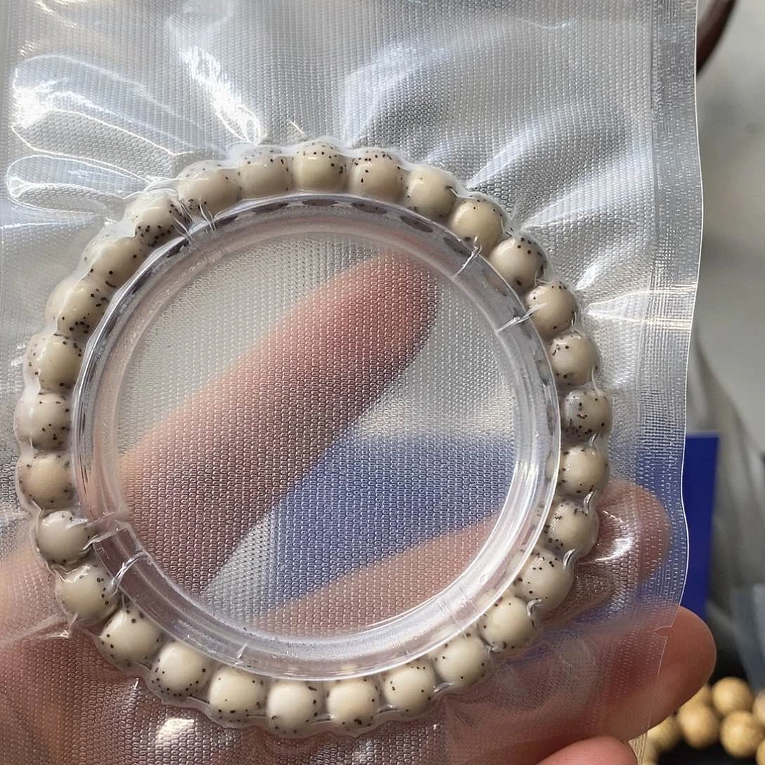 星月菩提吊坠A99石玉河豚8*7单圈