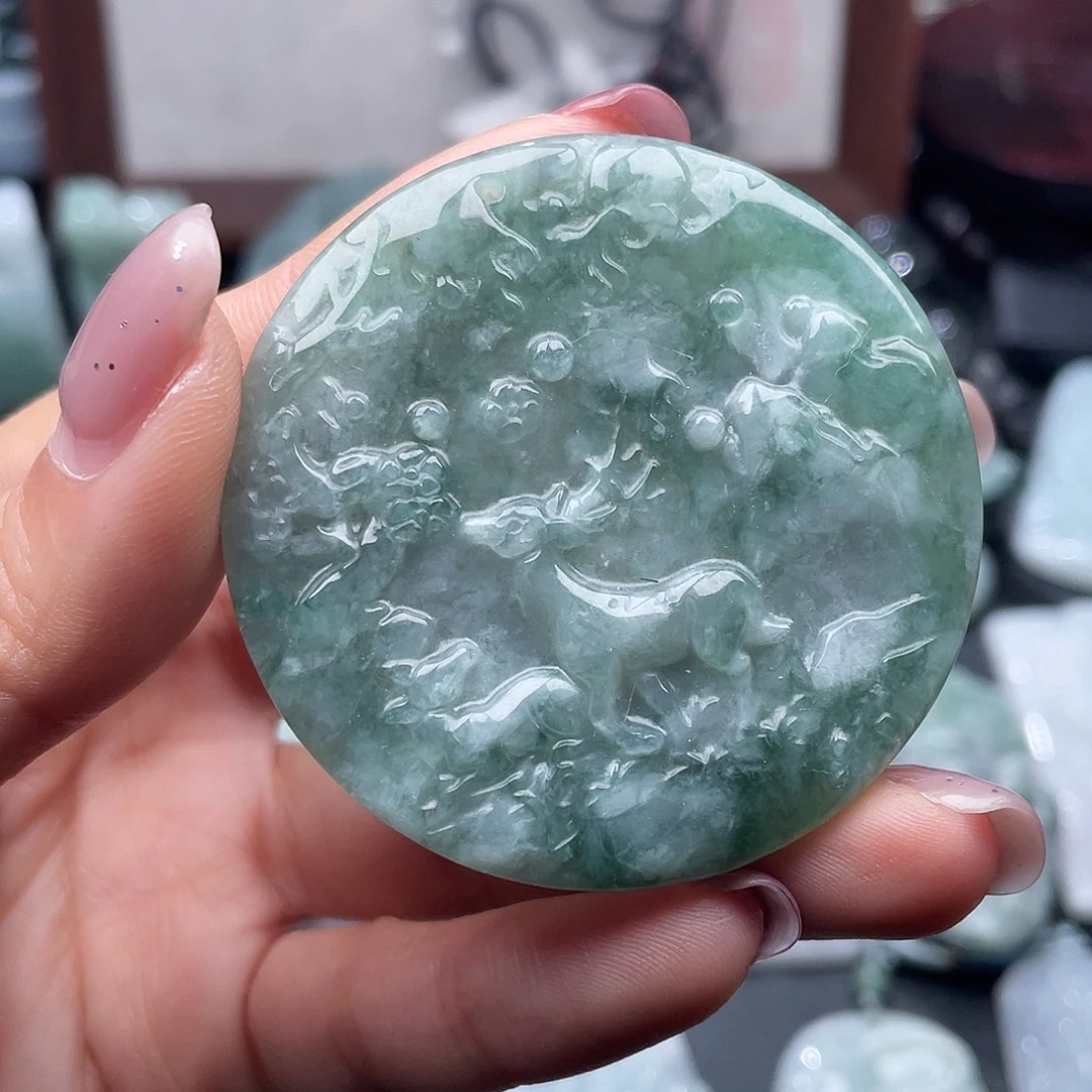 翡翠未镶嵌颈饰翡翠