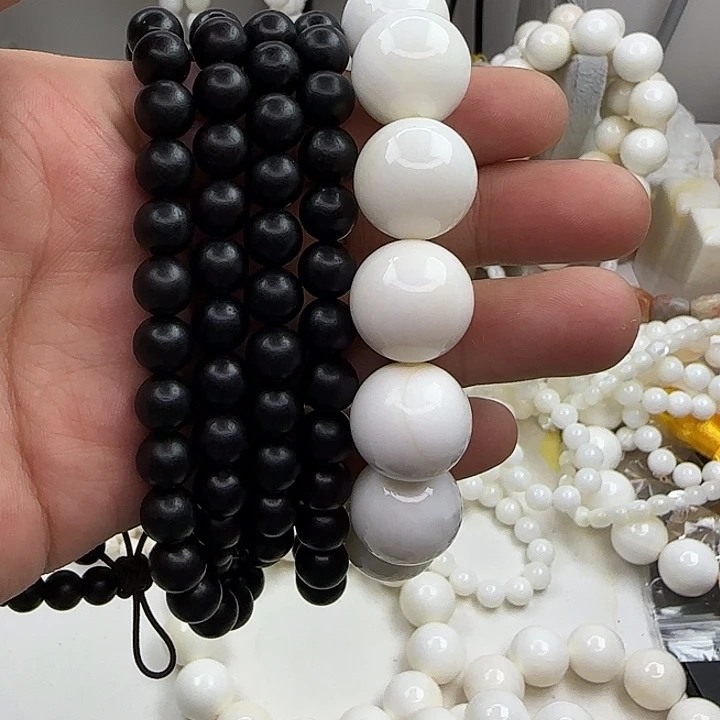 大果紫檀（缅甸花梨）白1.6手串
