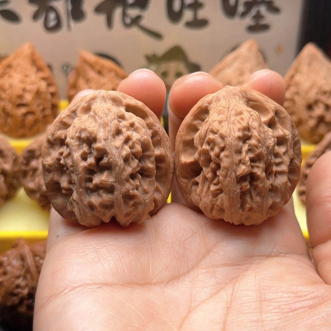 文玩核桃吊坠37野生石罗汉
