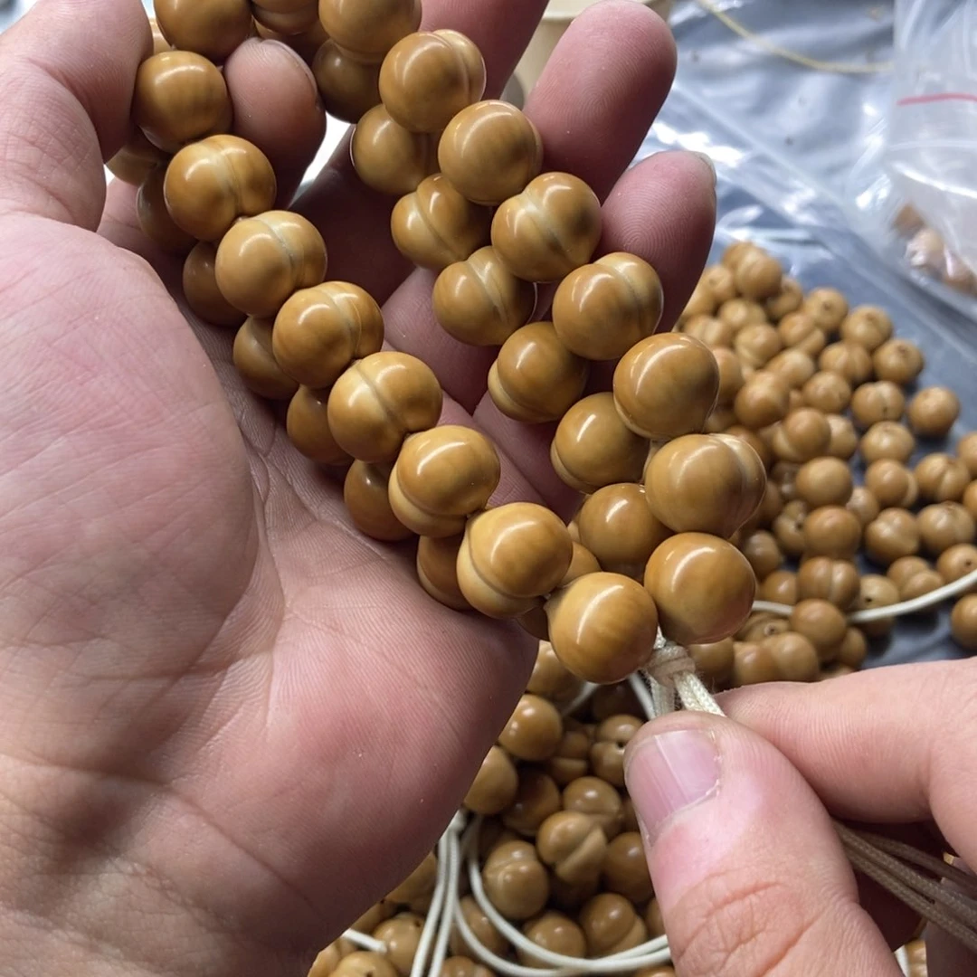 吊坠猴头核桃屁桃