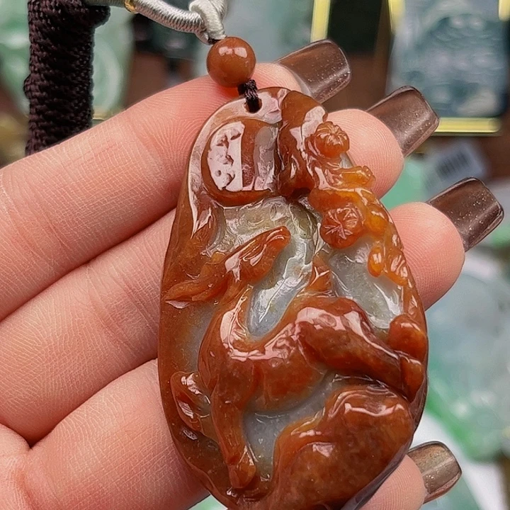 翡翠未镶嵌颈饰挂件