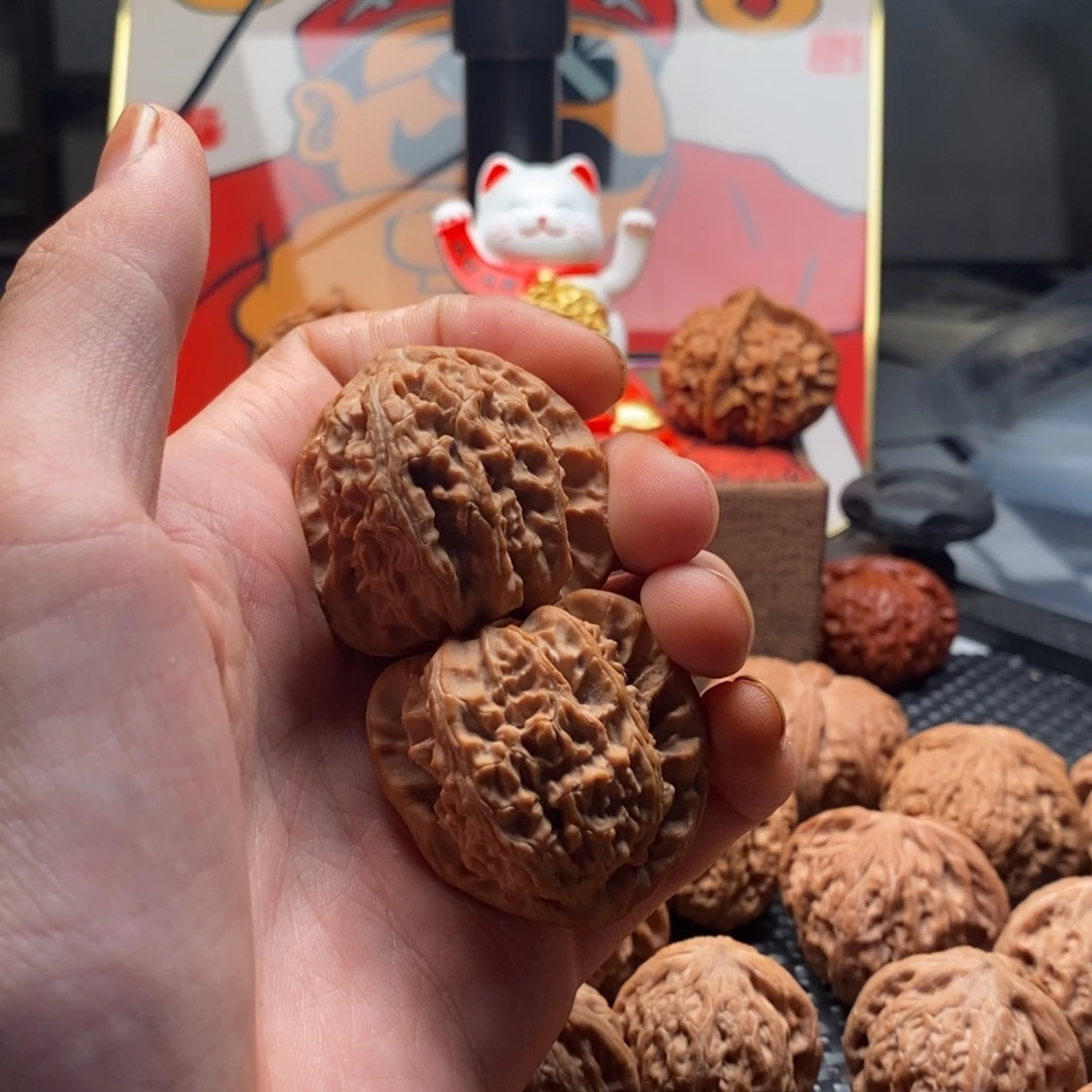 弓***了文玩核桃精品对三角白