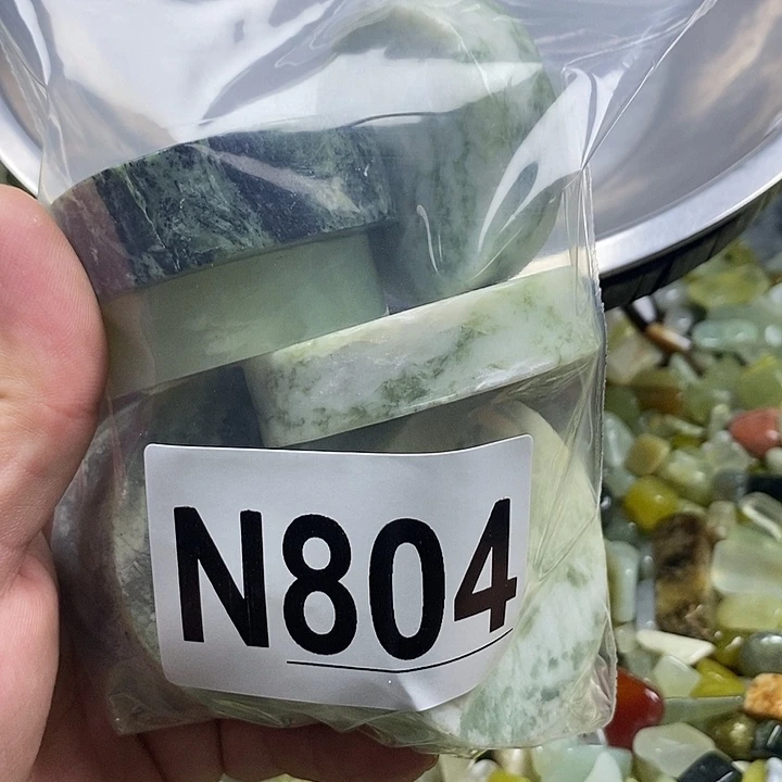 未镶嵌蛇纹石玉鱼缸石