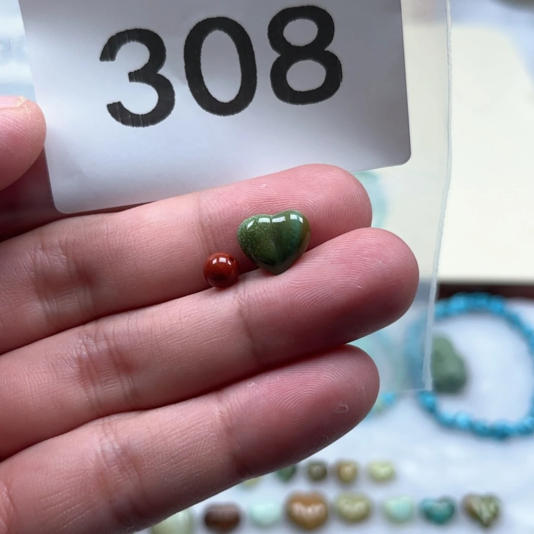 南红玛瑙未镶嵌珠宝奇石