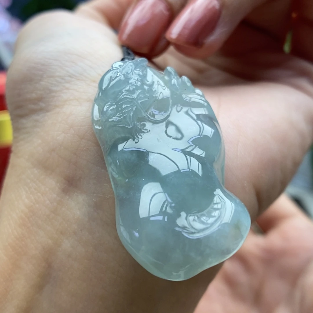 翡翠未镶嵌颈饰吊坠55
