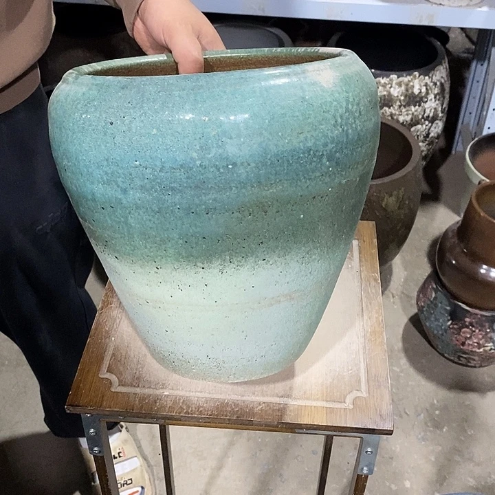 口23高度27绿色瑕疵………