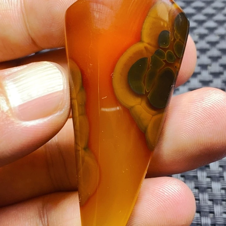 过***客玛瑙/玉髓未镶嵌颈饰
