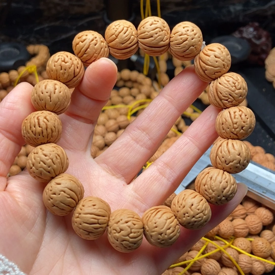 @***成桃核手串肉纹元宝17大➕