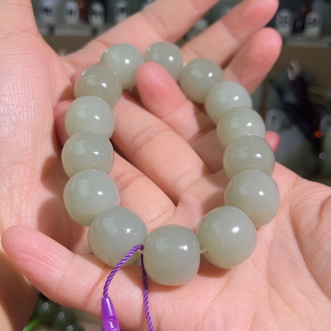 司***北未镶嵌手串和田玉