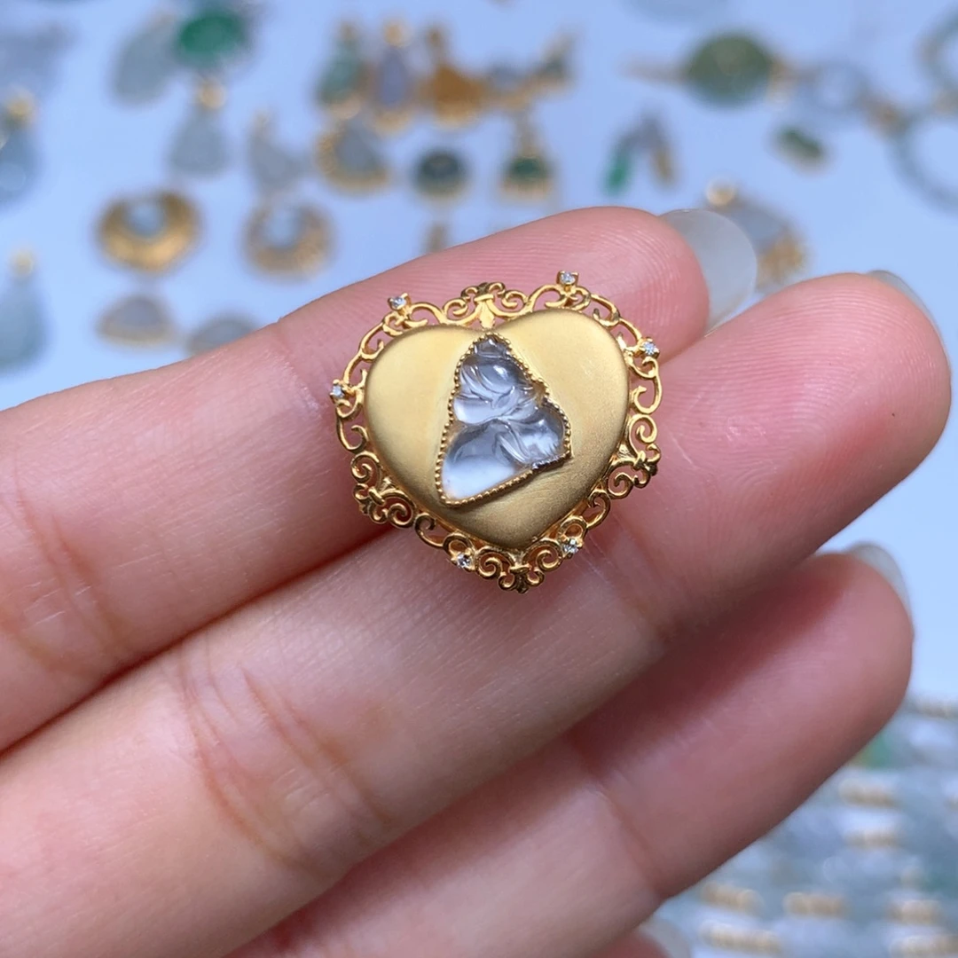 翡翠18K金镶嵌吊坠(不含链)小天使