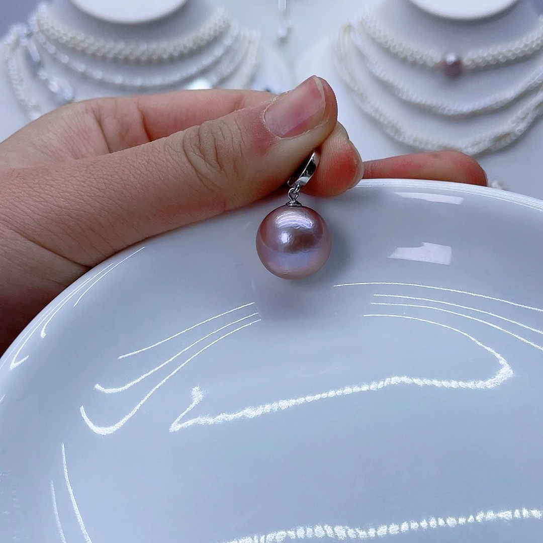 颈饰银S925镶嵌淡水珍珠