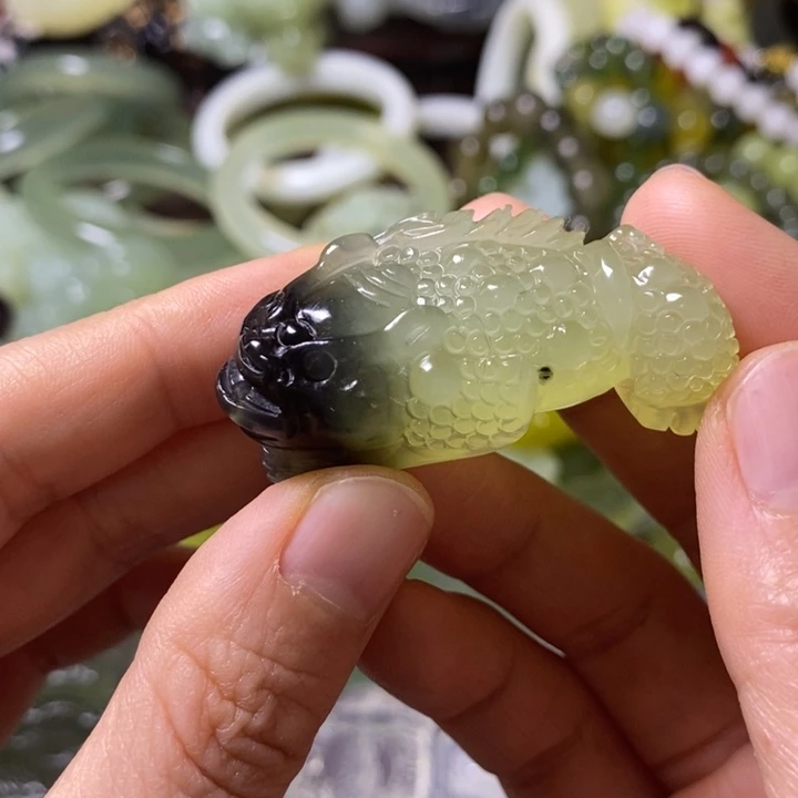 岫玉岫玉挂件 未镶嵌